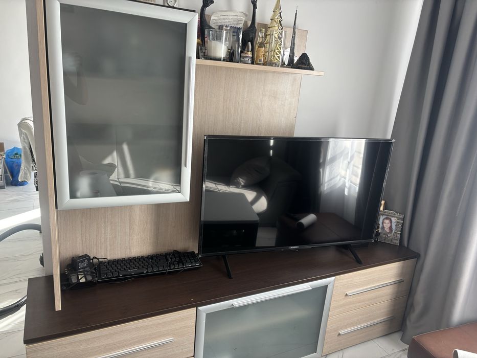 Холна секция,шкаф за телевизор