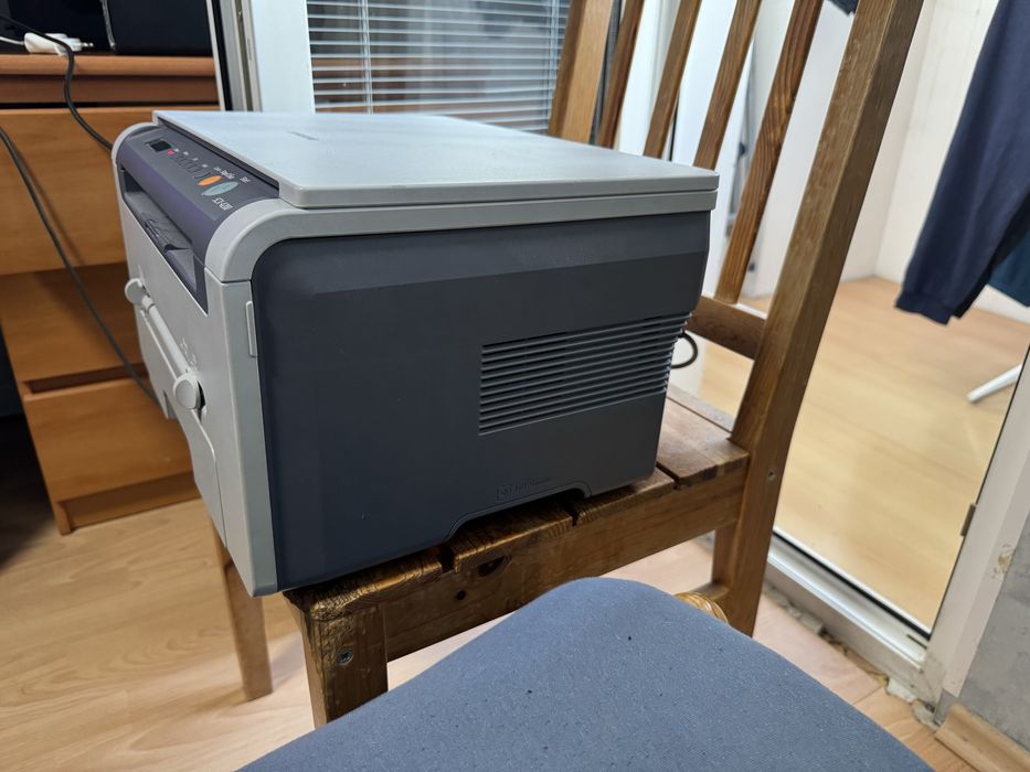 Мултифункционално устройство Samsung scx-4200