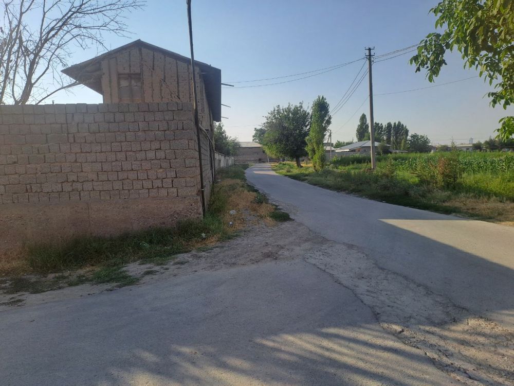 Yer sotiladi Sergeli Qumariqda 9 sotig uglavoy joyda