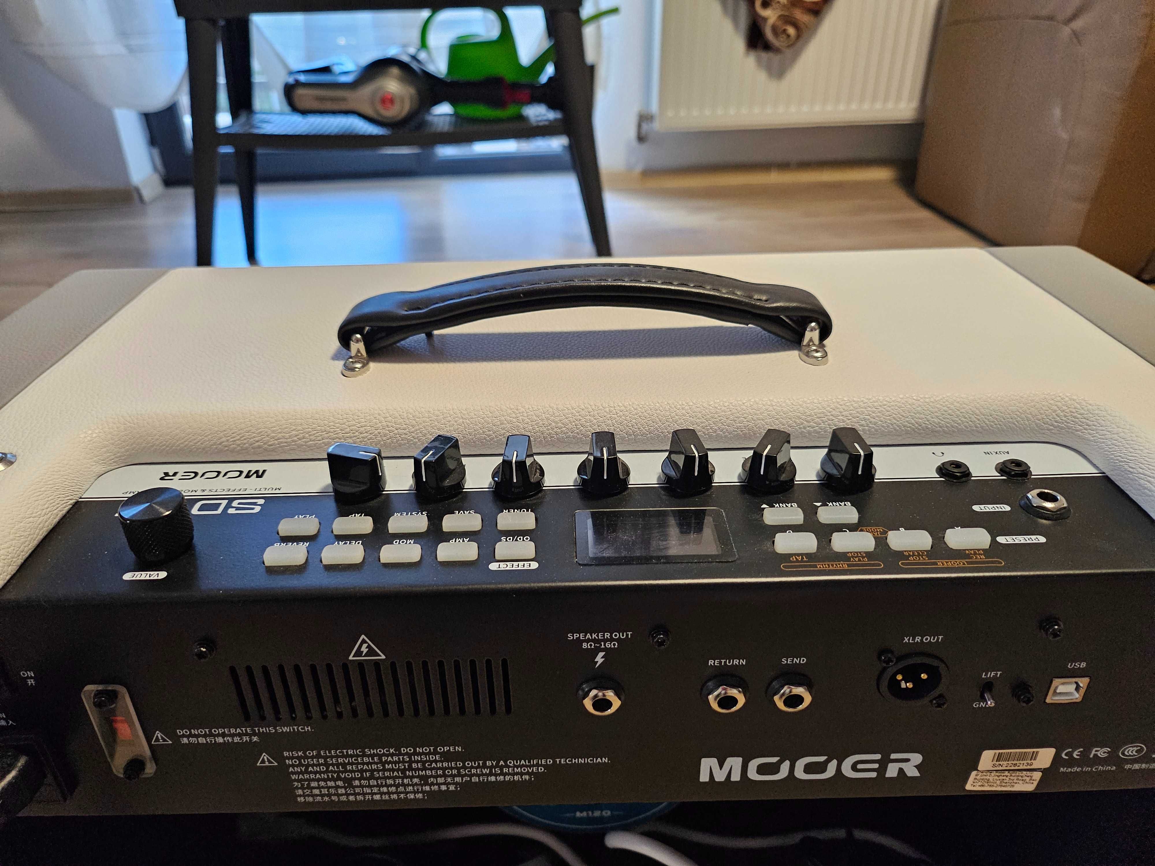 Amplificator chitara Mooer SD 75 Modelling Guitar Combo