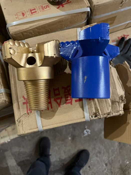 Asortiment vast de echipamente pentru foraj