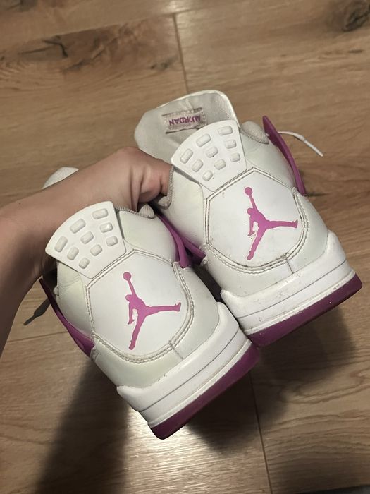 Jordan 4 retro hyper violet