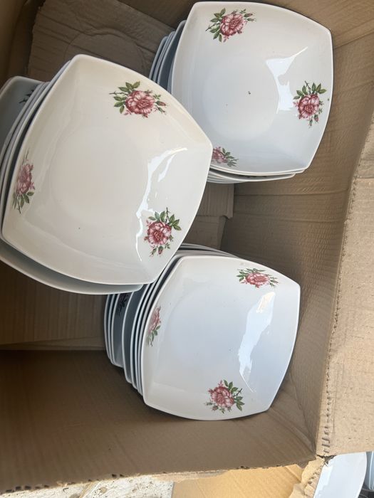 Scaune mese vesela de vanzare