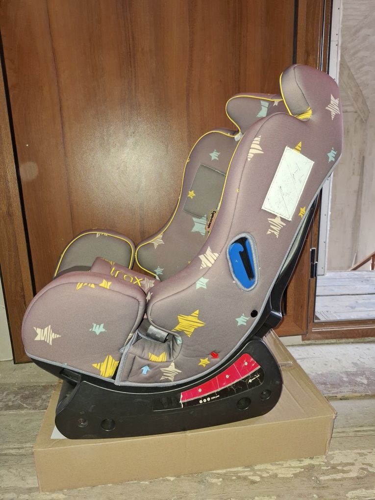 Детско столче за кола Chipolino
