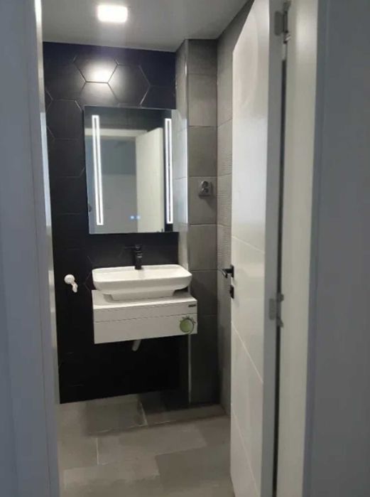 Дава се под наем Тристаен апартамент в Пловдив, Кършияка - 70 кв.м за 500 € - Снимка #6