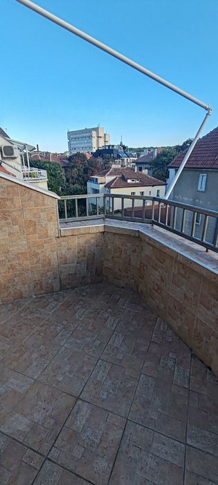 Тристаен мезонет под наем в кв. Лозенец, до УАСГ