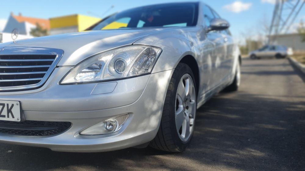 dezmembrez Mercedes W221 S class S320 S500 S350 S400 S600 om 642 motor
