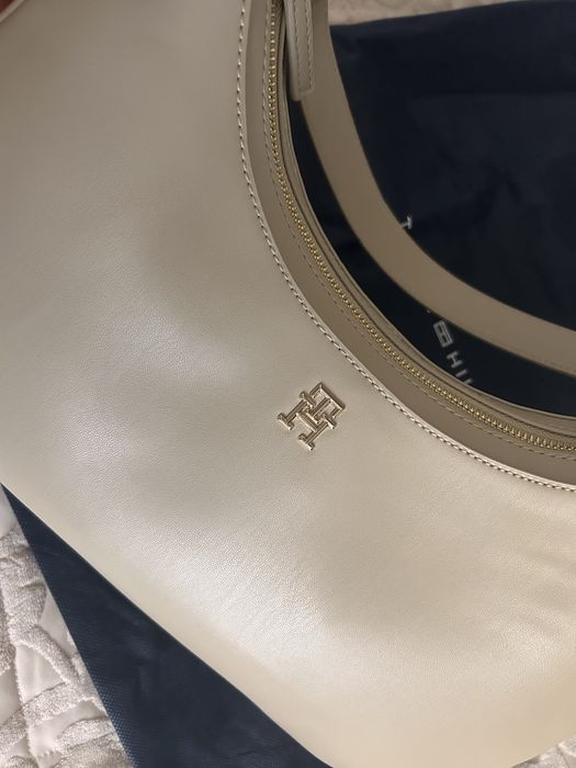 Чанта Tommy Hilfiger