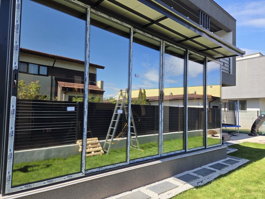 Inchderi terase cu usi glisante din aluminiu cu geam termopan
