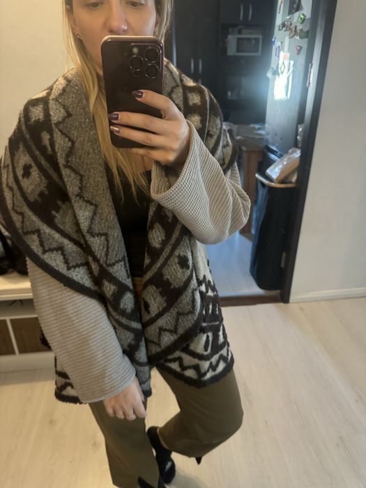 Cardigan din lana cu maneci tricotate bumbac