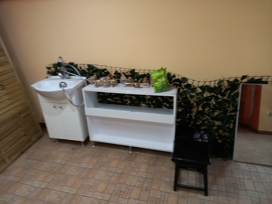 Frizerie mobilier second-hand