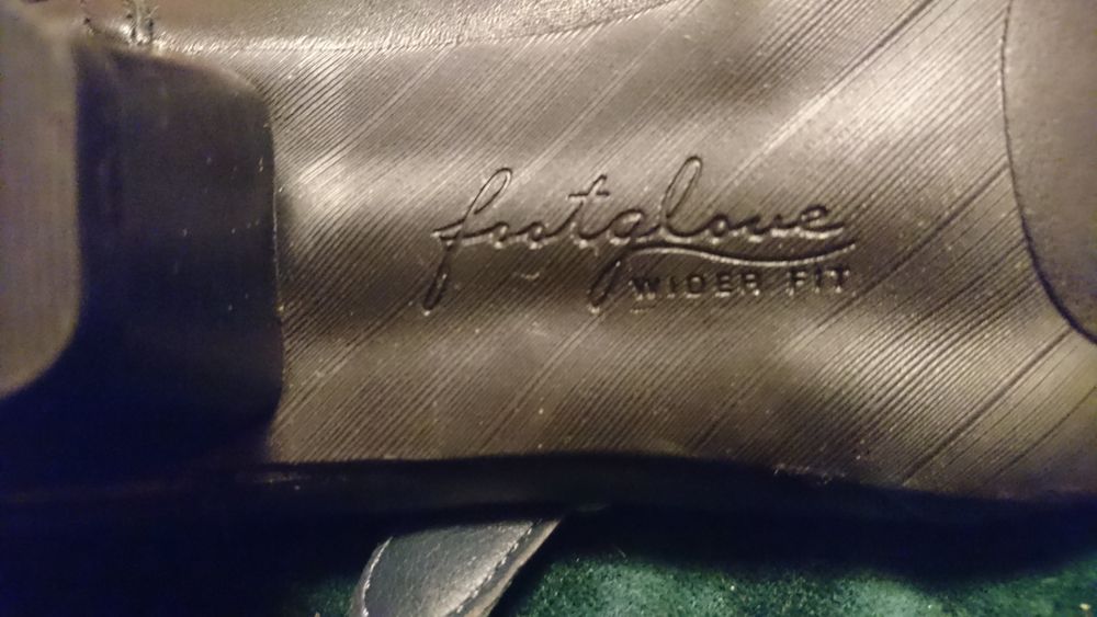 Маркови обувки ест .кожа