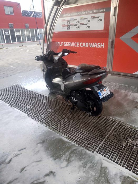 De vanzare scuuter Malaguti Madison 125cc 15 HP