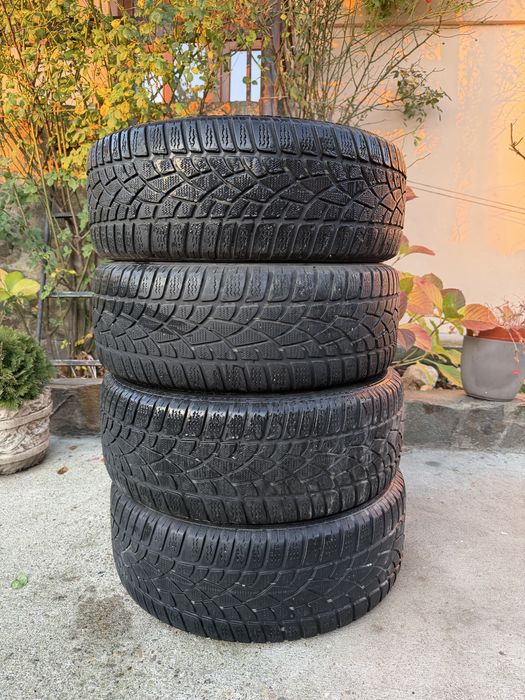 Cauciucuri iarna / Anvelope R16, 215/60/16, marca Dunlop, stare buna