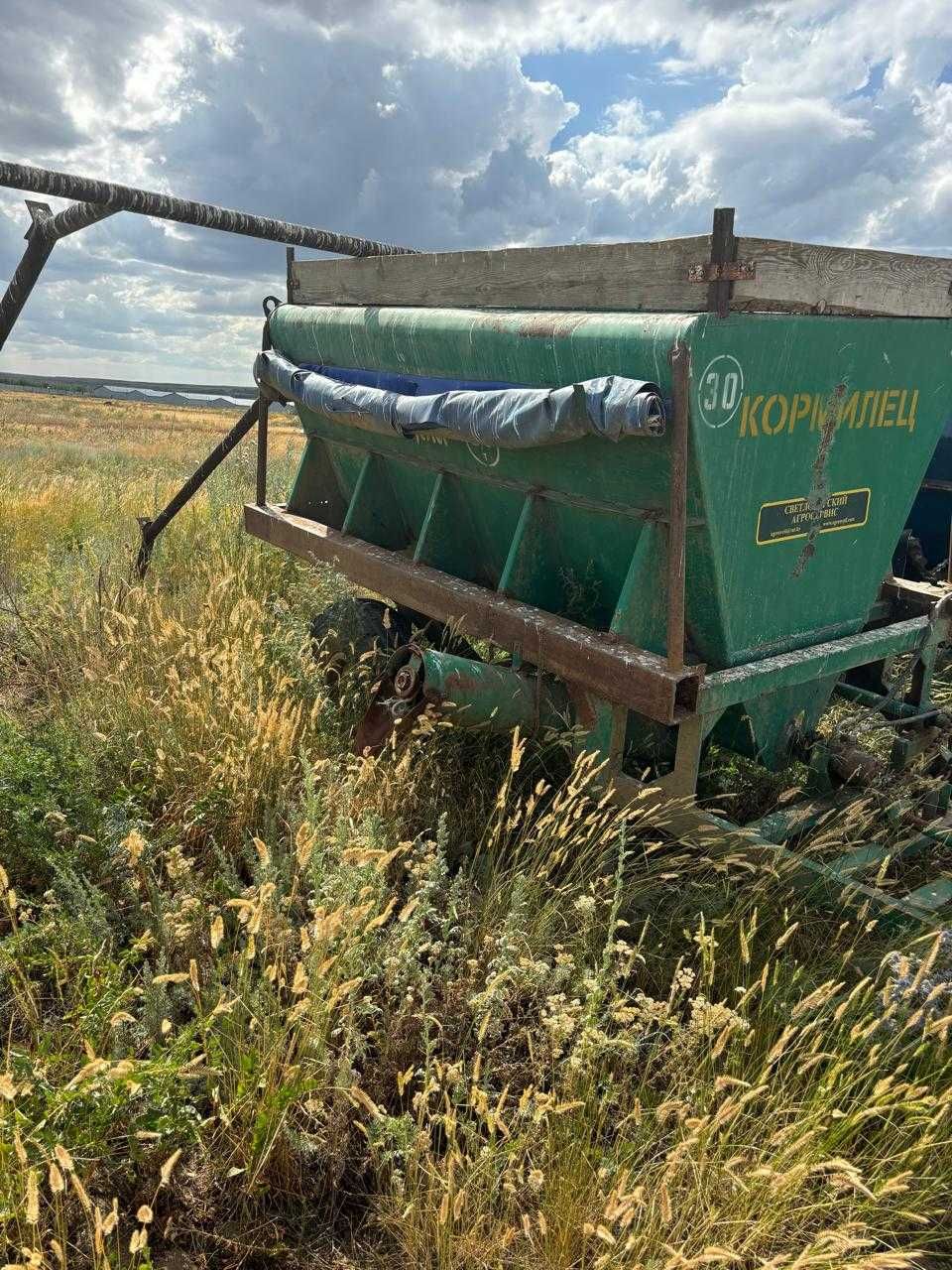 Продам Кормораздатчик