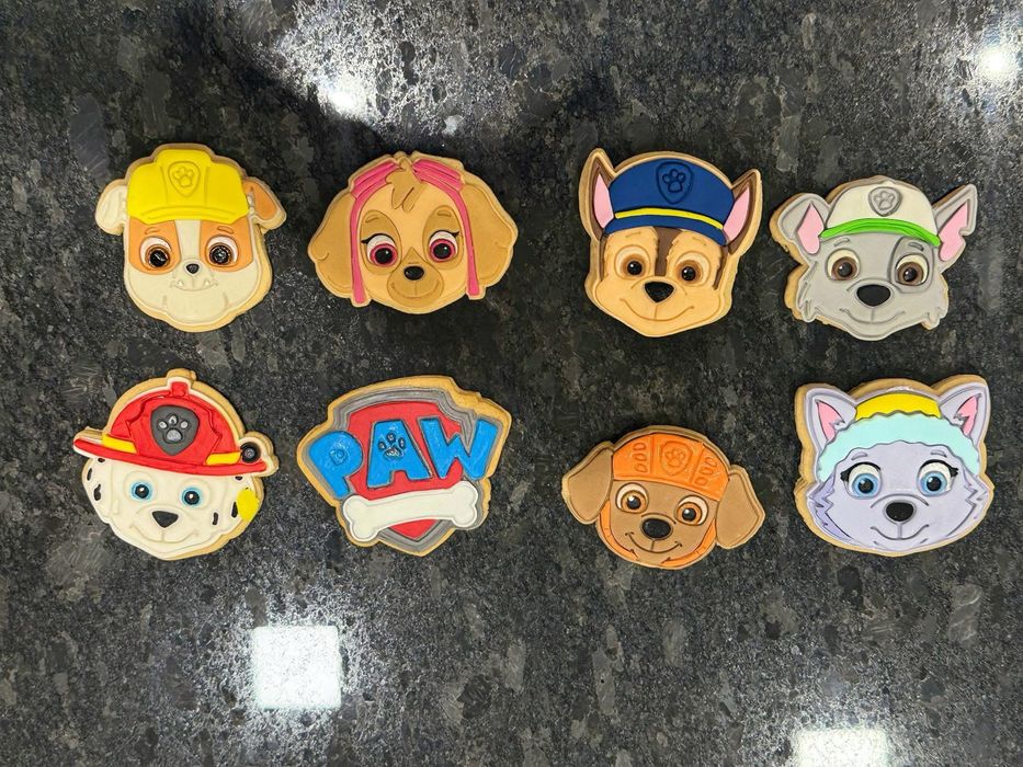 Ръчно изработени медени бисквити с фондан