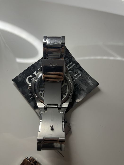 Дамски часовник Guess