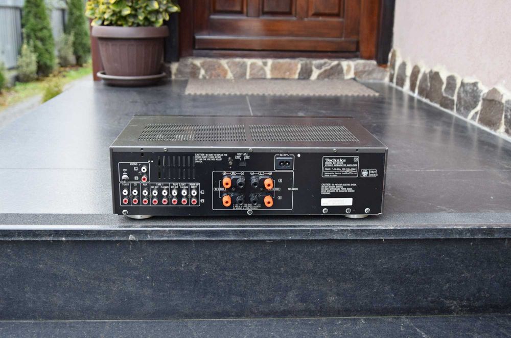 Amplificator Technics SU-VX 500, defect