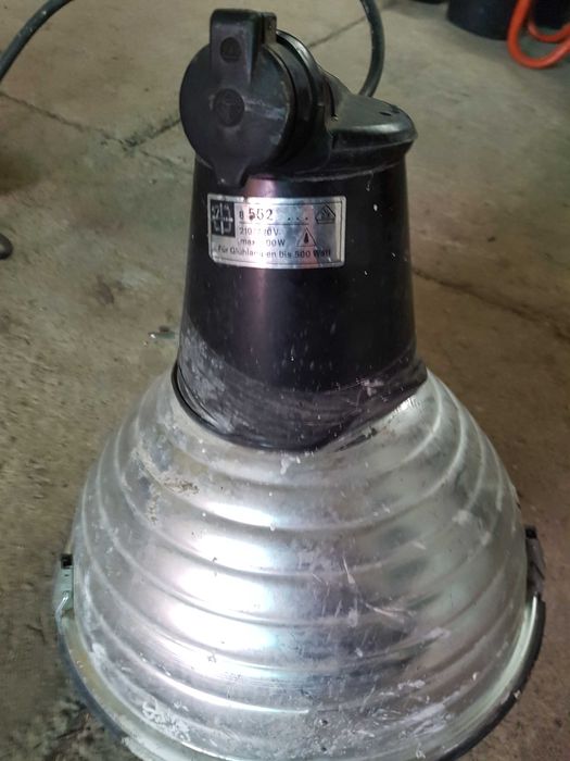 Lampa industriala