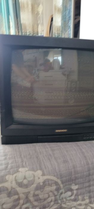 Продаю 2 телевизор DAEWOO.