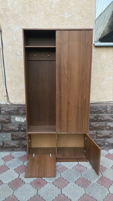 Продам Прихожую мебель