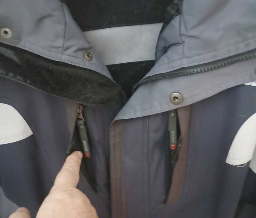 Продам куртка мужская ( 52р), для дома, одежда.