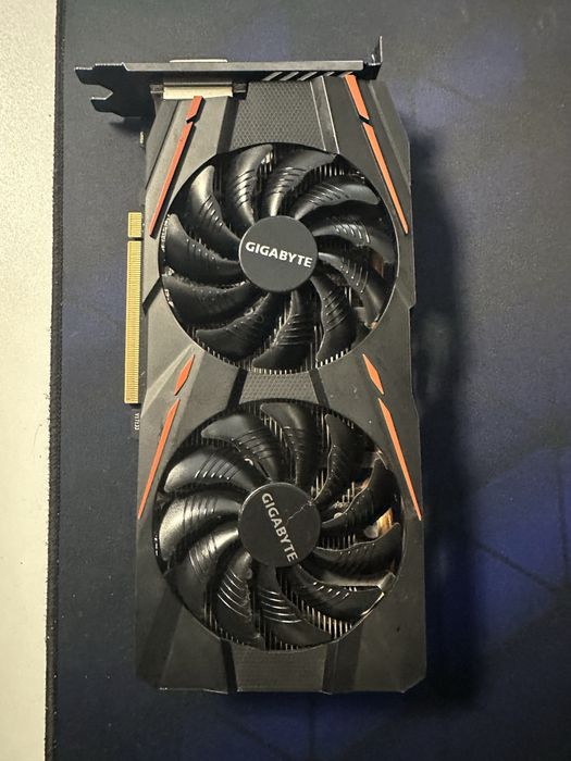 Vand placa video rx580 8gb