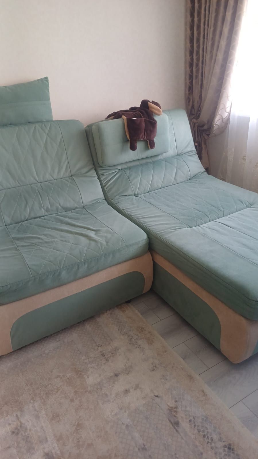 Продам диван срочноо  почти новый, состочние отличное