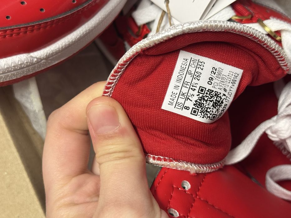 Vând adidasi Adidas barbati noi