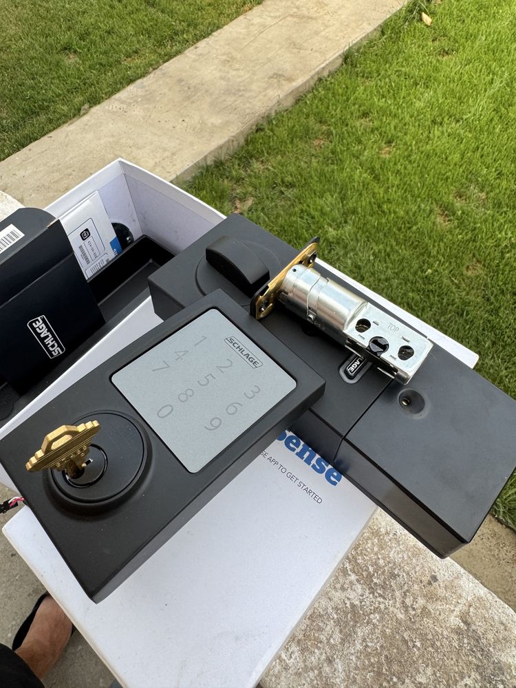 încuietoare inteligentă Schlage Sense Smart apple home kit