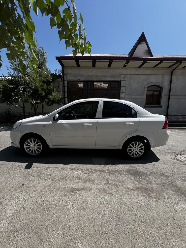 Nexia 3 sotiladi