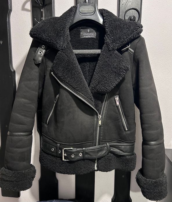 Двулицево яке stradivarius