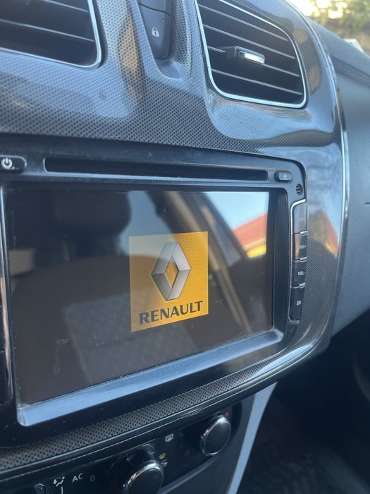 Navigatie Logan 2 2013-2019