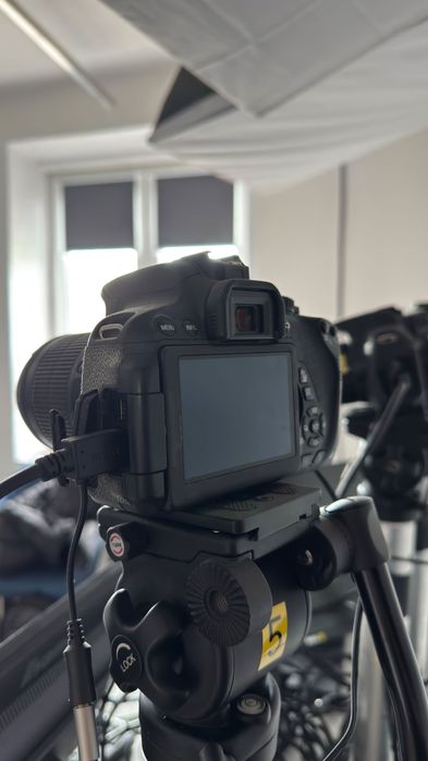 Aparate Foto Canon 650D & 700D