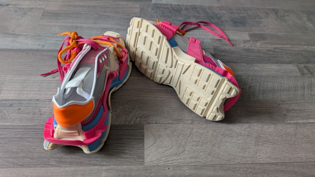 Pantofi sport nr37