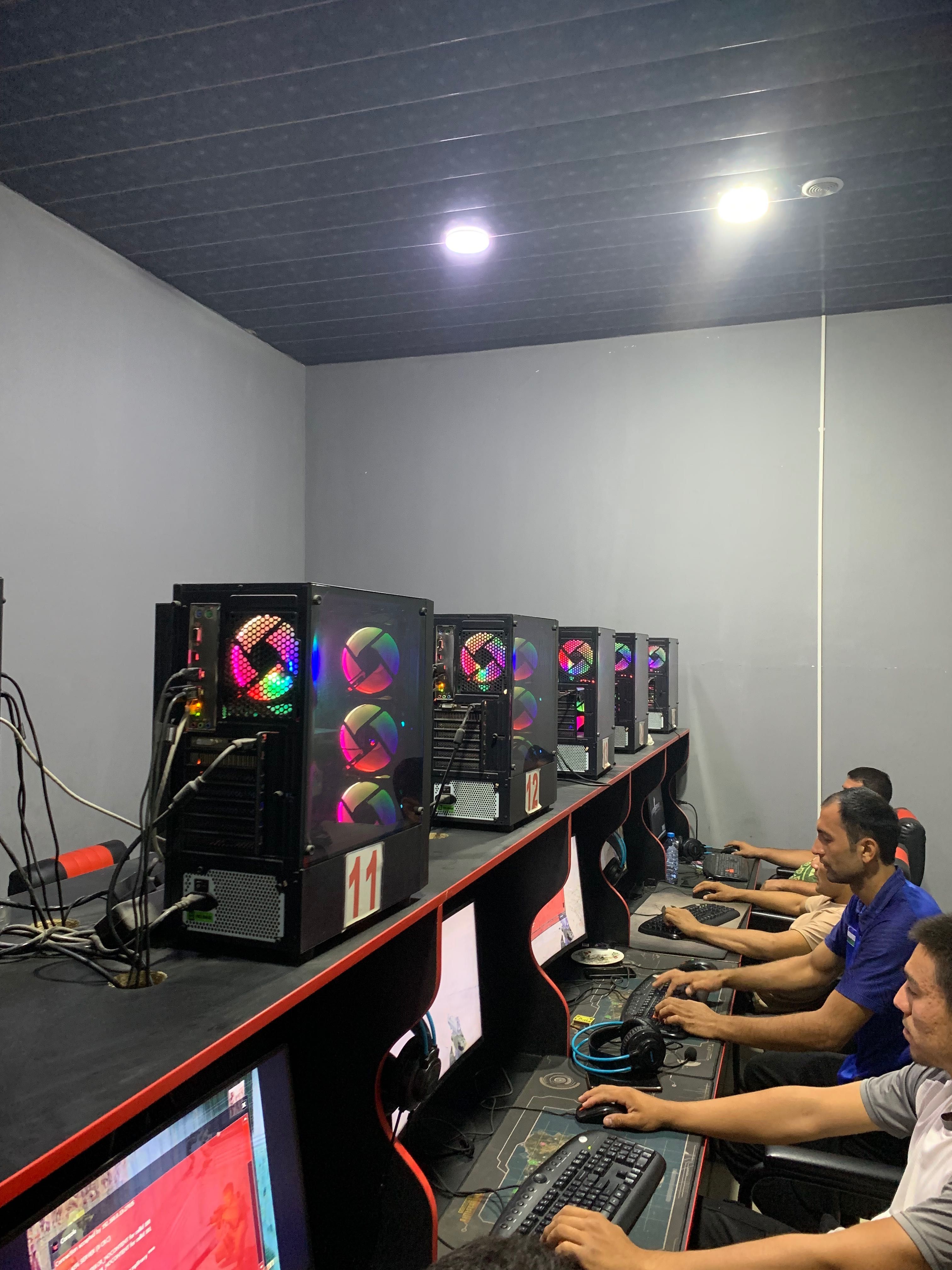 Game club sotiladi(ishlab turibti)
