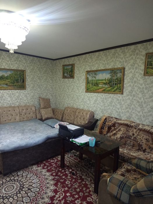 9 etajkadan Uy egasi bilan xona beriladi faqat ayol va qizlar uchun