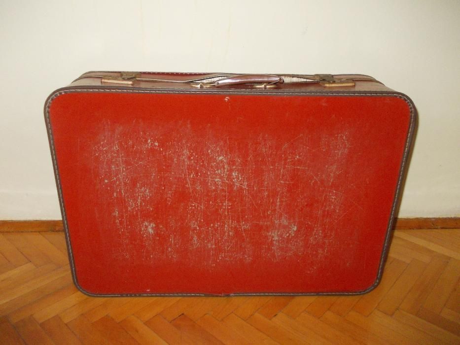 Куфар автентичен 1983 г. ГДР