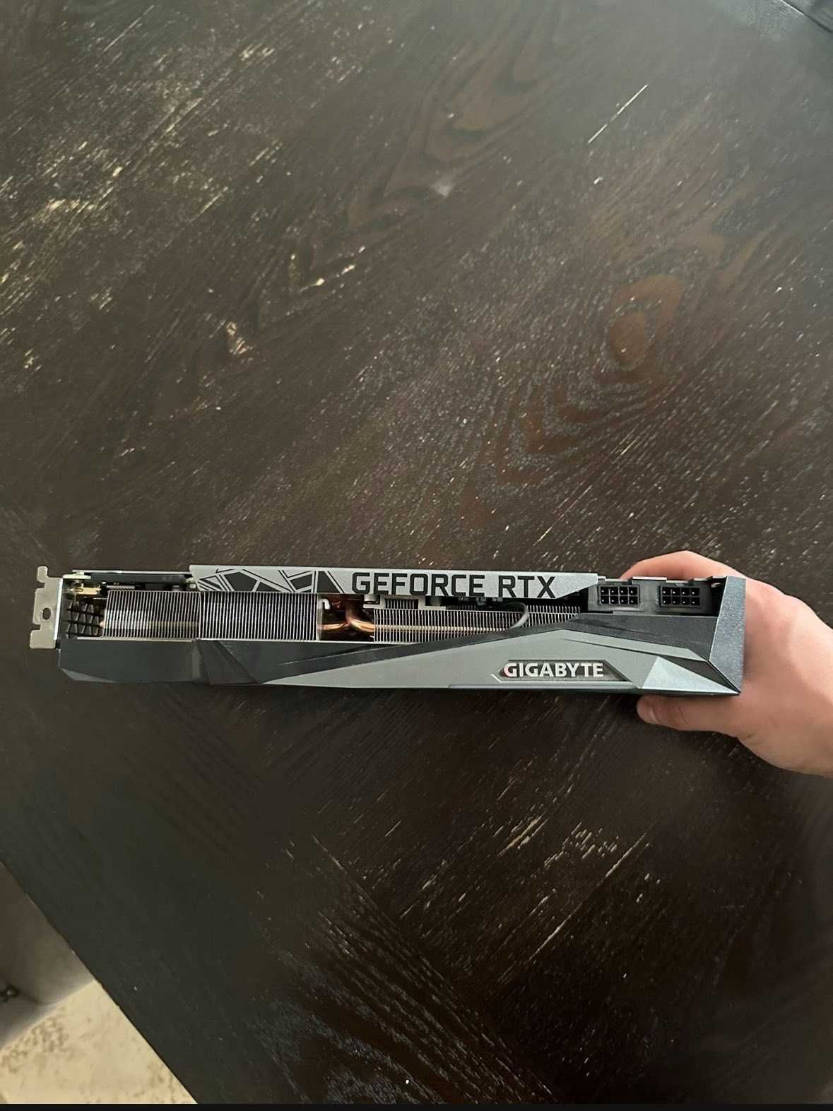 Продавам Gigabyte RTX 3090 24GB

Цена: 1 275 лв (по договаряне)