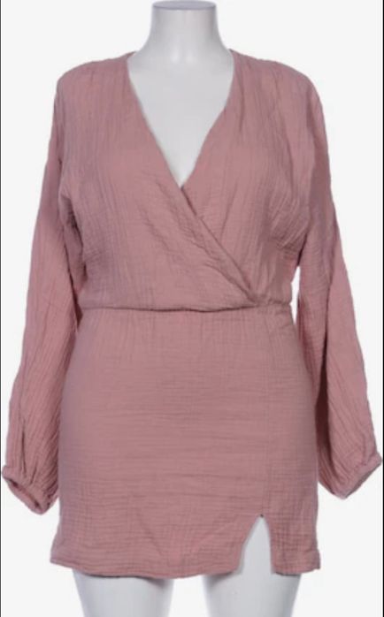 Розова рокля Reserved