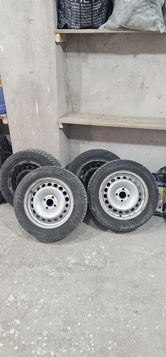 Зимние автошины 185/65 R 15