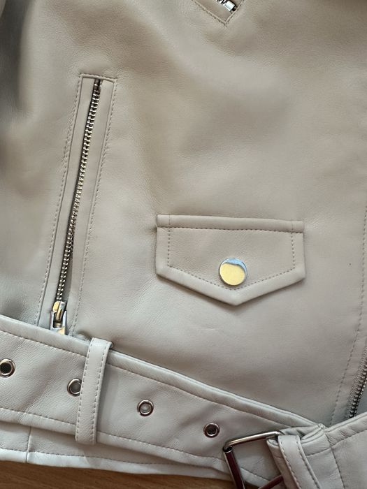 Бежово кожено яке Sinsay -ново с етикет