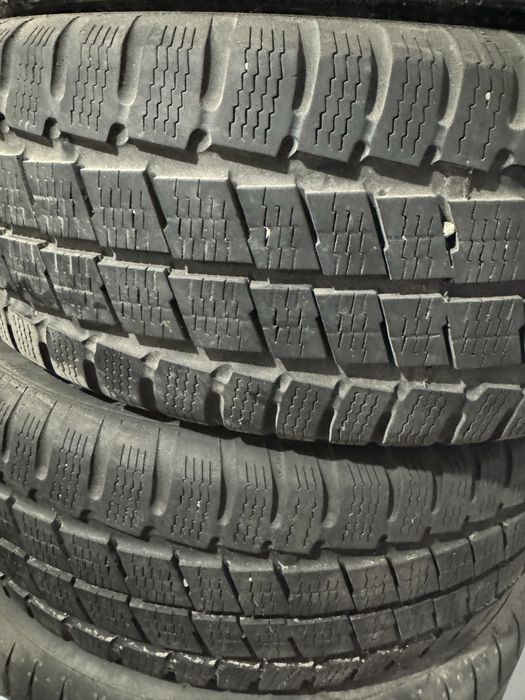 195/60/16 C m+s doua bucati