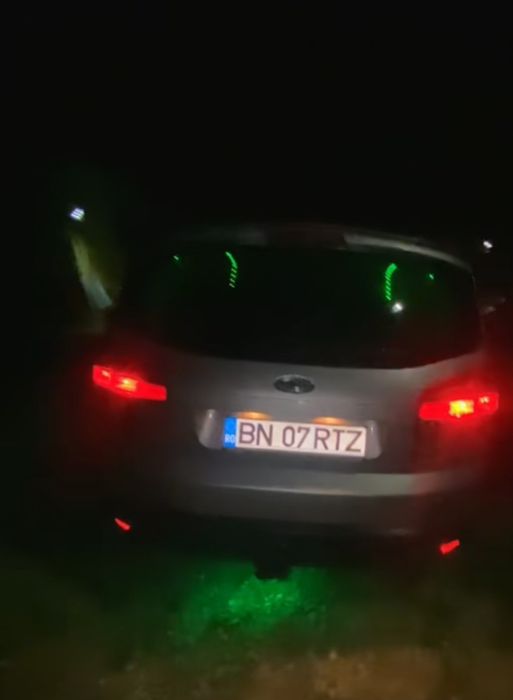 Vând Ford s max 5000e