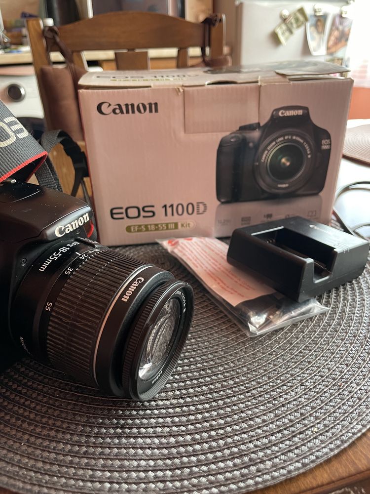 Фотоапарат-Canon EOS 1100D