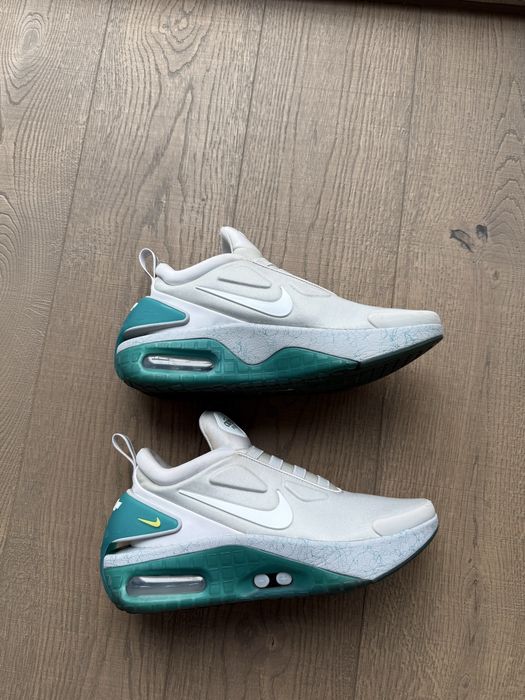 Nike adapt auto max