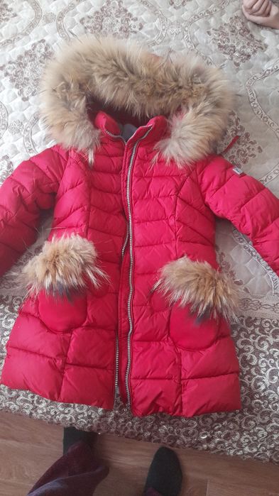 Продам куртку  на девочку