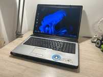 Toshiba с большим 17 дюймовым экраном