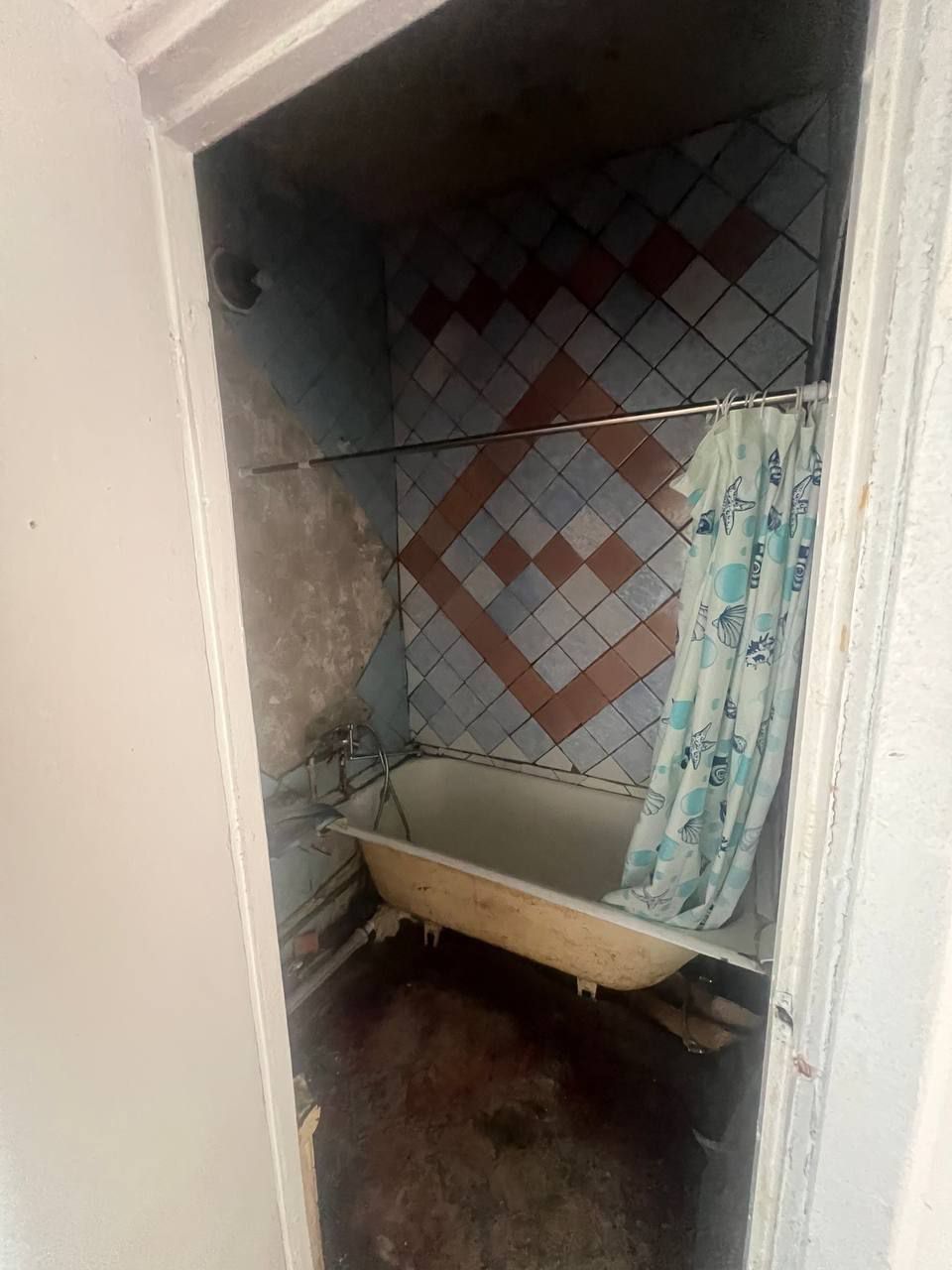 Срочно 2/9/9 АРЗОН Дёшево Чиланзар-12 валютчик кафе  Зои разделка 58м²