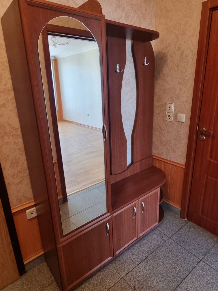 Портманто със шкаф за обувки